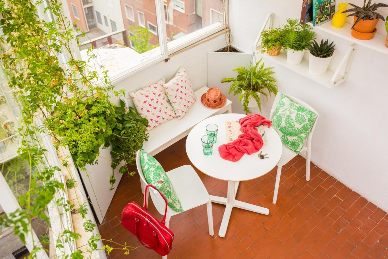 Duomo Views, Light, Jungle-Inspired Studio With Terrace Мілан Екстер'єр фото